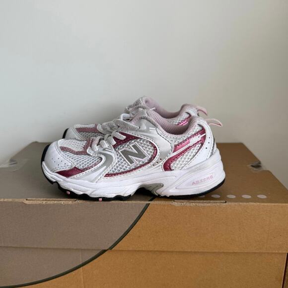 New Balance 530 White/Metallic Pink Toddler Sneakers - SZ 11 C - Picture 2 of 11
